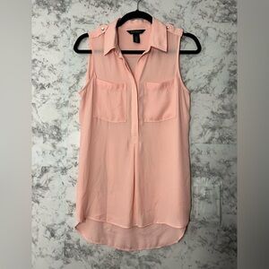 White House Black Market peach Sleeveless Blouse Sz XS EUC
18